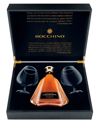 Граппа Carlo Bocchino Grappa Riserva with 2 glasses 43%, 0,7 л — Италия