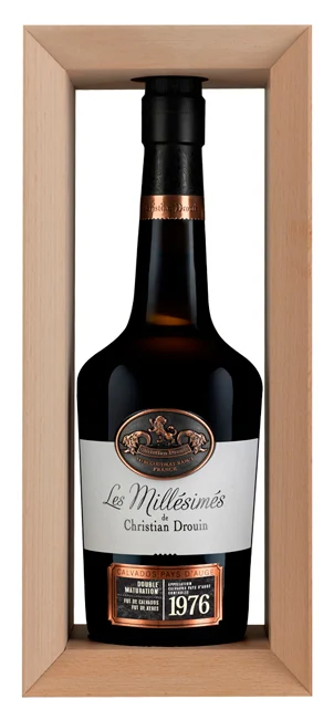 Кальвадос Christian Drouin Calvados Pays d`Auge 1976 40%, 0,7 л — Франция