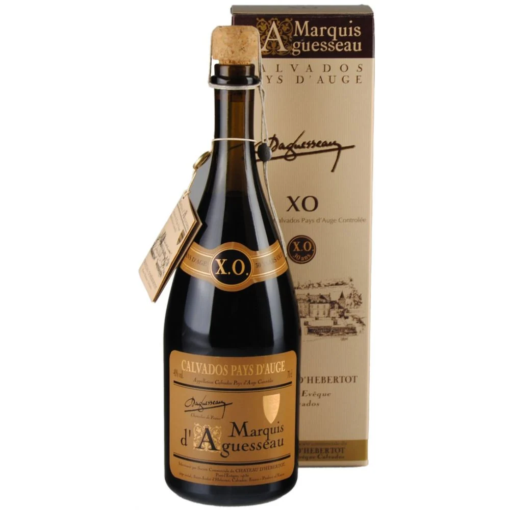 Кальвадос Marquis d'Aguesseau XO 20 ans (gift box), 0,7 л — Франция