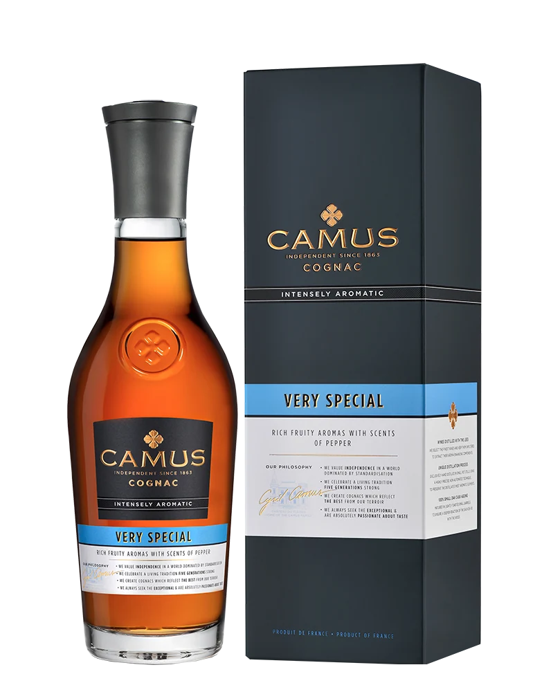Коньяк Camus VS Intensely Aromatic в подарочной упаковке, 0,5 л — Франция