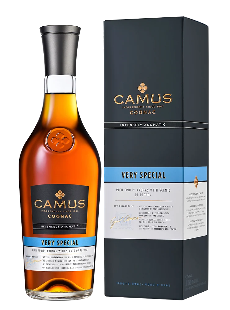 Коньяк Camus VS Intensely Aromatic в подарочной упаковке, 0,7 л — Франция