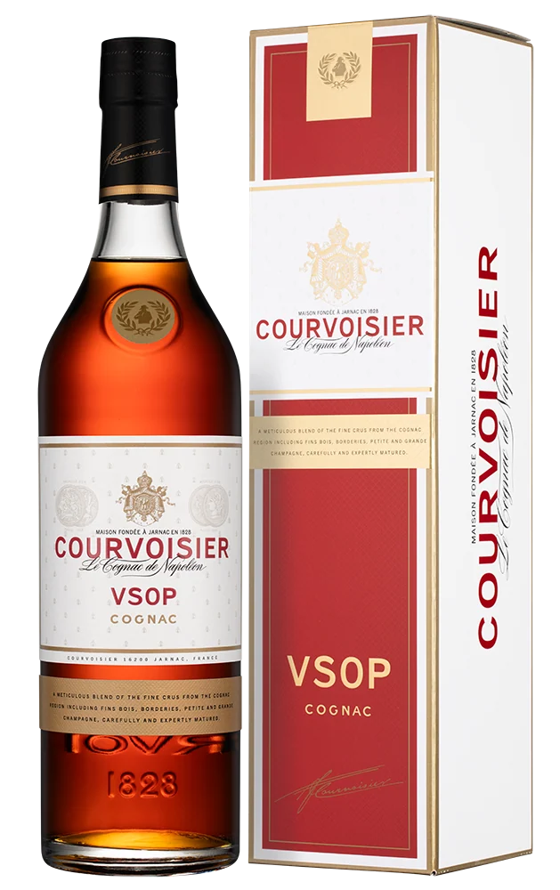 Коньяк Courvoisier VSOP в подарочной упаковке, 2021, 0,7 л — Франция