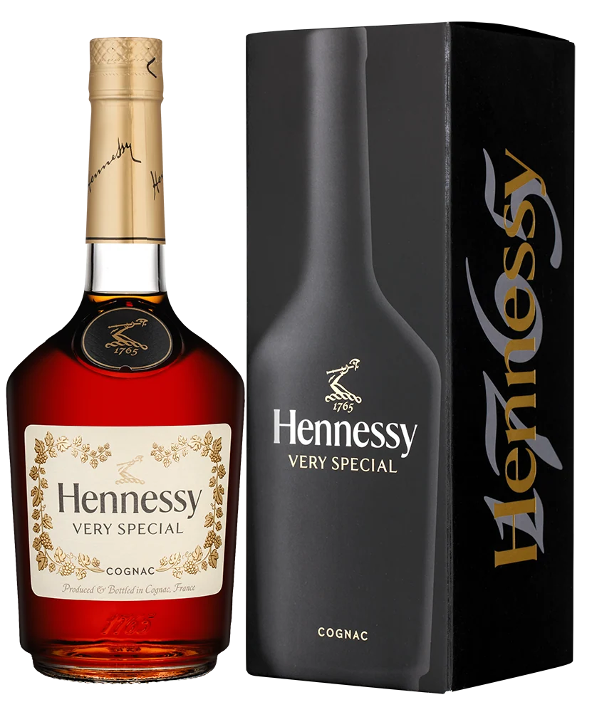 Коньяк Hennessy VS в подарочной упаковке, 2022, 0,7 л — Франция