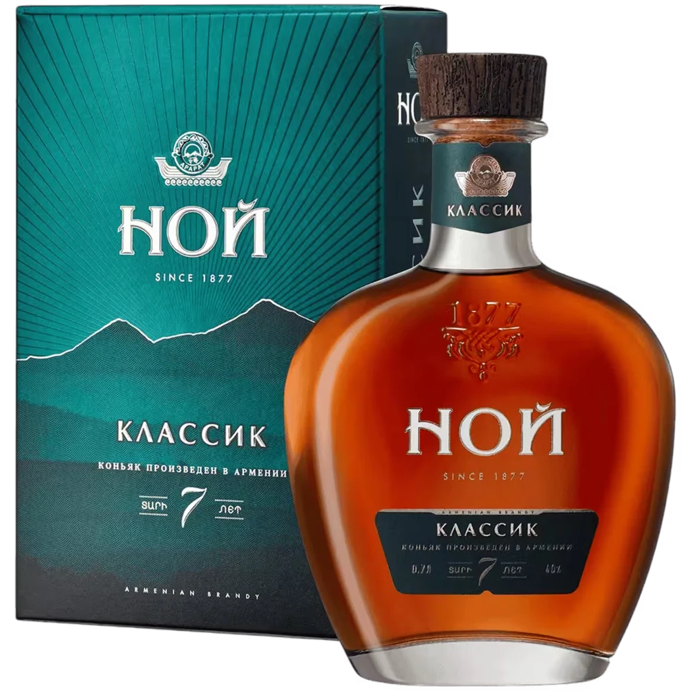 Коньяк Ной Классик 7 лет 0,7 л в подарочной упаковке — Армения
