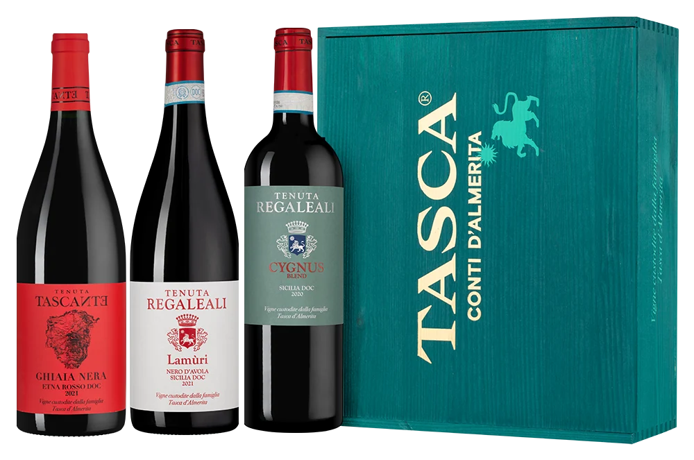 Вино в подарочном наборе Conte Tasca d'Almerita: Lamuri, Cygnus, Ghiaia Nera, 0,75 л — Италия