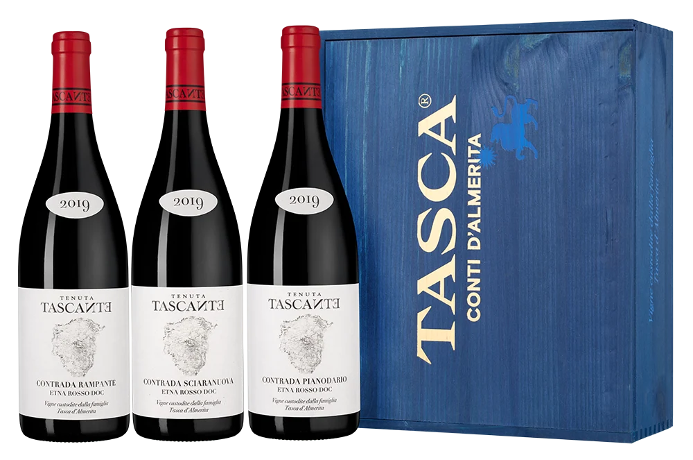 Вино в подарочном сете Volcanic contrada Etna, Tasca d'Almerita, 0,75 л — Италия